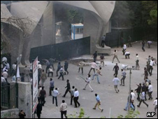 حمله به دانشگاه ها