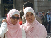 تیونس: حجاب پر پابندی نافذ