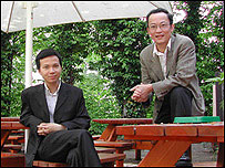 QV và LQ trong vườn khách sạn Drayton Court