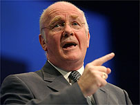 جان ريد، وزير دفاع بريتانيا