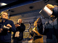 Pessoas fazem panelaço em Buenos Aires 