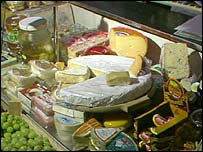 مصرف پنیر اهمیت زیادی در رژیم غذایی اتکینز دارد 