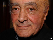 मोहम्मद अल फ़ायद - डोडी के पिता और हैरड्स स्टोर के मालिक