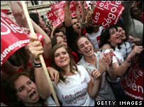  Không khí bầu cử