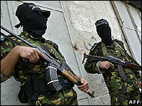 Membros do CRP, liderado por Samhadana