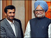 अहमदीनेजाद और मनमोहन सिंह