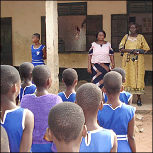 Alice meets the pupils