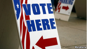 Cartaz anuncia votação antecipada (Foto Reuters)