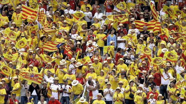 Catalan Dragons fans