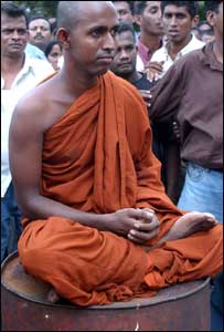 A monk threatened to self-immolate (photo Sena Vidanagama)