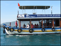 Tàu trên biển Việt Nam