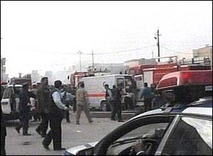 Záchranáři na místě výbuchu