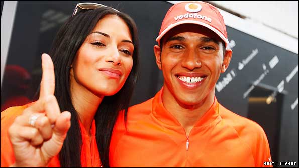 Nicole Scherzinger congratulates Lewis Hamilton on his Hungary win