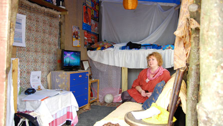 Branwen Niclas yng nghartref Jeremiah