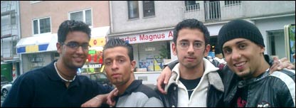 برخی جوانان ايرانی در آلمان