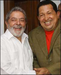 O presidente Luiz Inácio Lula da Silva e o presidente da Venezuela, Hugo Chávez, em Manaus nesta terça-feira (foto: Ricardo Stuckert/PR)