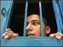 زندانی - عکس از آرشیو