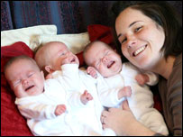 汉娜和她的三胞胎