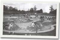 Enghraifft o barc a luniwyd gan gymuned fechan yn cyd-dynnu