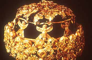 Assyrian crown