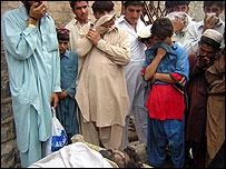 جسد يک شهروند کشته شده افغان در ميرانشاه وزيرستان