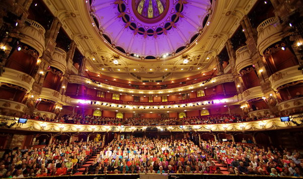 Sing Hallelujah audience participants at London's Coliseum