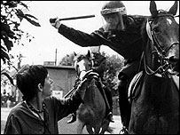Lesley Boulton at Orgreave, 1984 © John Harris 