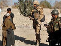 ساکنان موسی قلعه و سربازان منطقه