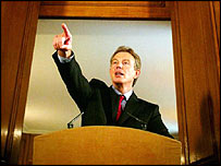 Polêmicas relacionadas com o Iraque perseguem Tony Blair