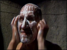 محی الدین در نمایی از فیلم "روناک"