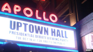 Fachada do teatro Apollo, no Harlem