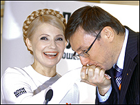 Прізвища лідерів т. зв. "демократичних сил" закінчуються на "енко"