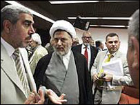 Irak'ta anayasayı hazırlamakla görevli komisyonun üyeleri