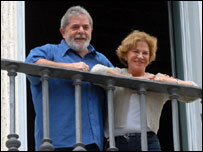 Lula e a primeira-dama Marisa na embaixada em Roma (Foto: Valter Campanato/ABr)