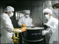 کار در تاسيسات اتمی ايران