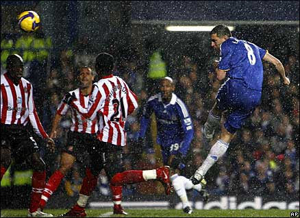 Frank Lampard scores against Sunderland