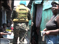 Soldados brasileiros em Cité Soleil