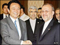 متکی و تارو آسو وزير خارجه ژاپن