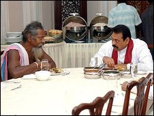 Uruvarige Vanniyaleththo with President Rajapaksa