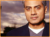 جارج الیگیّا بی بی سی ٹیلی ویژن پر خبر پیش کرتے ہیں