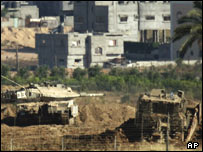 تانک های اسرائیلی در مرز غزه مستقر هستند