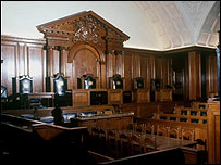 英国法庭