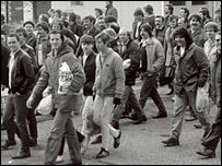 Maltby miners' return to work march, 1985