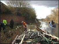 Cleaning up Walsall Canal