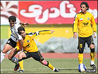 بازی سپاهان اصفهان و مقاومت سپاسی شیراز