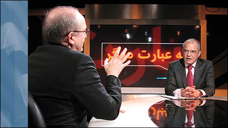 Presenter Enayat Fani (right), in a special Washington-based edition of the programme Be Ebarate Digar (Hardtalk) talks to Mohsen Sazegara, an Iranian journalist and activist