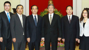 Ủy viên BCT, trưởng ban Tuyên giáo TW Đinh Thế Huynh tiếp TBT Nhân dân Nhật Báo