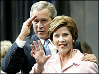 Başkan Bush ve eşi Laura Bush