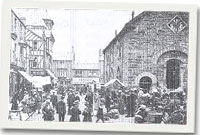 Sgwâr Llanrwst a hen Neuadd y Dref