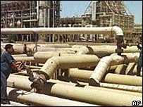 Refinaria de petróleo no Iraque
